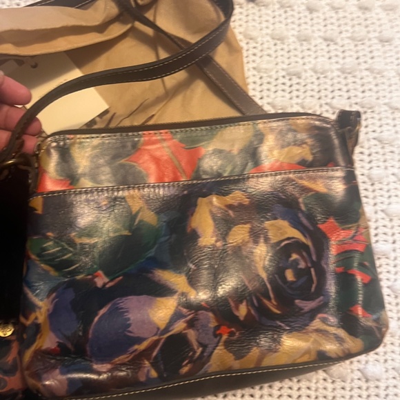 Patricia Nash floral leather purse with wallet EUC - Picture 4 of 9